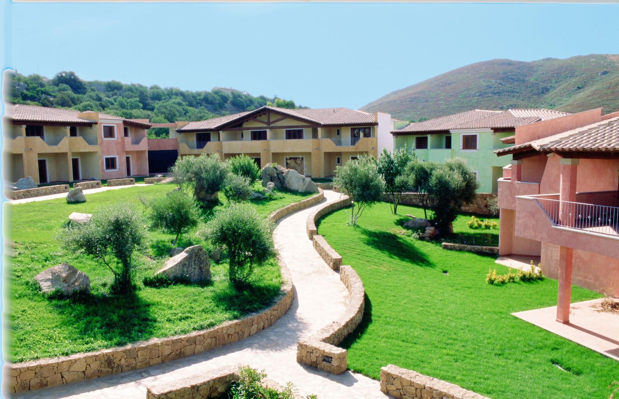 Le Corti Di Marinella Aparthotel Marinella  Bagian luar foto