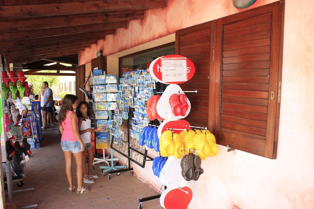 Le Corti Di Marinella Aparthotel Marinella  Bagian luar foto