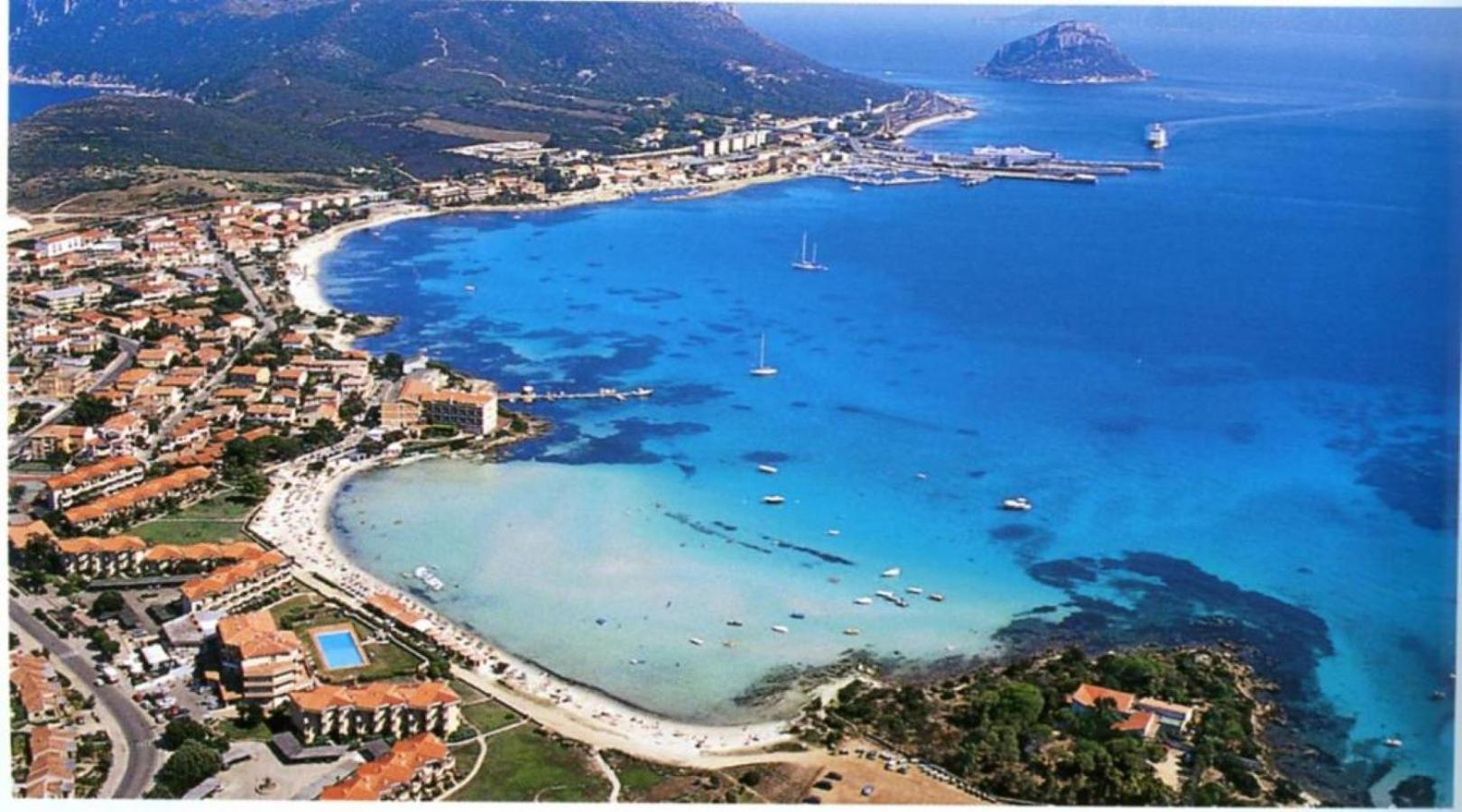 Le Corti Di Marinella Aparthotel Marinella  Bagian luar foto