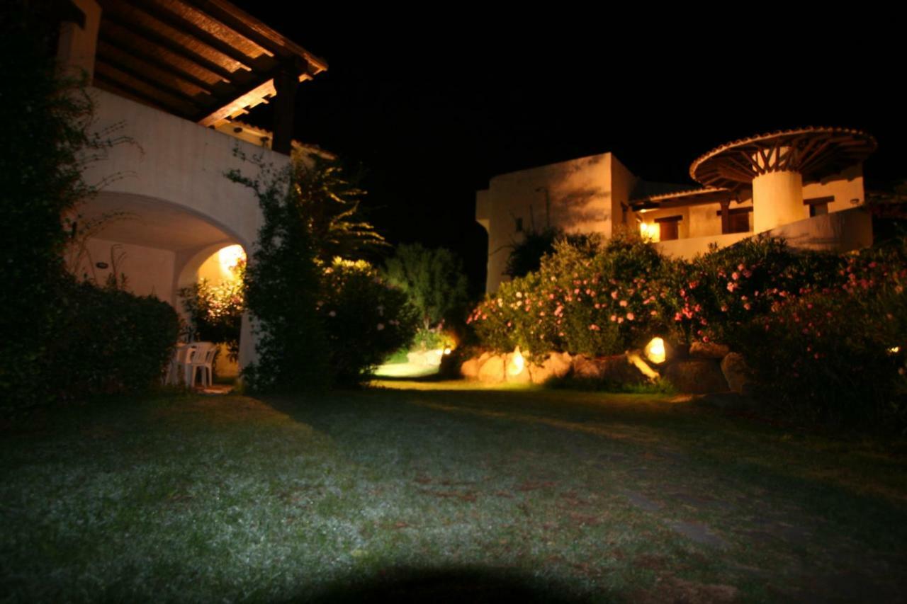 Le Corti Di Marinella Aparthotel Marinella  Bagian luar foto