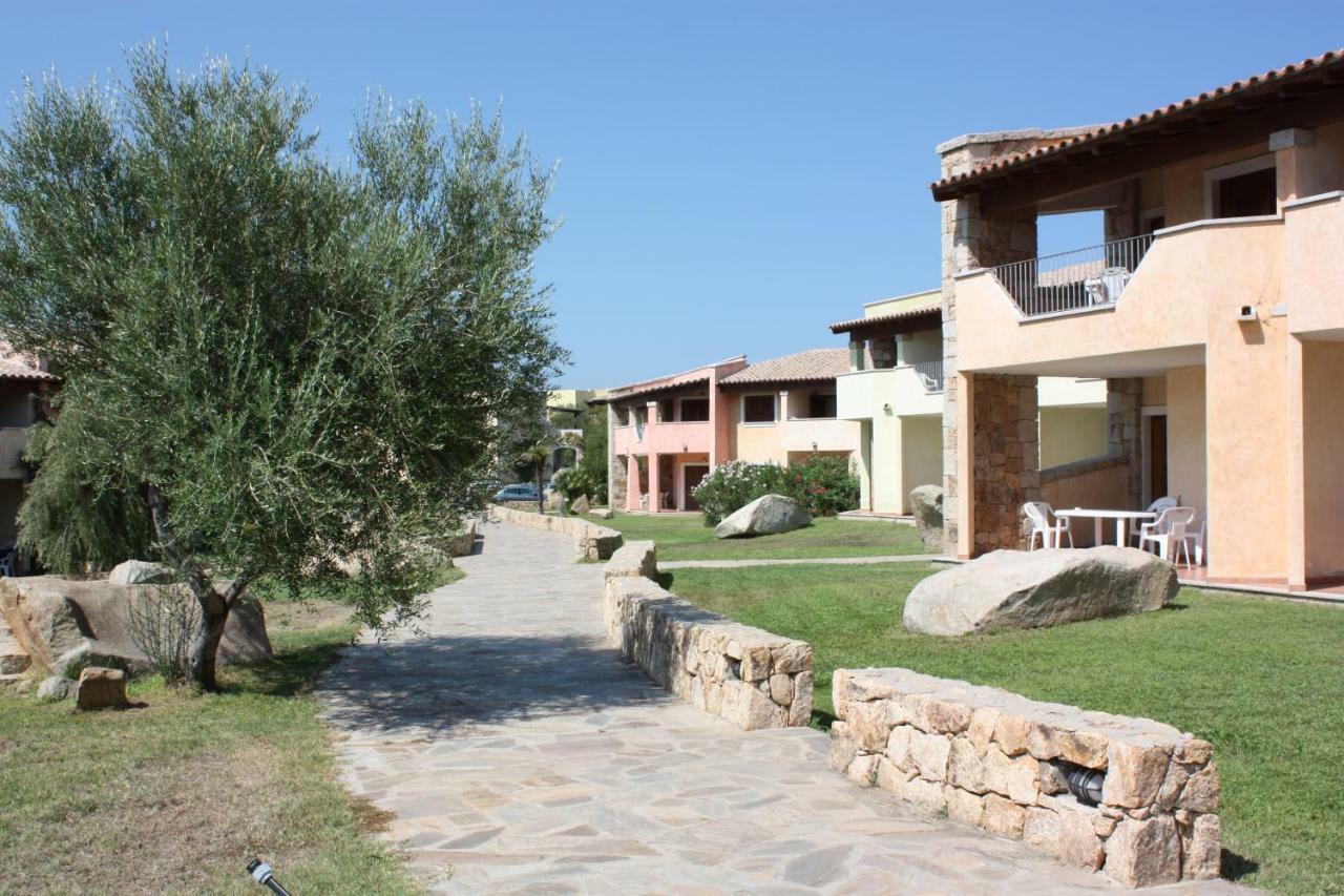 Le Corti Di Marinella Aparthotel Marinella  Bagian luar foto