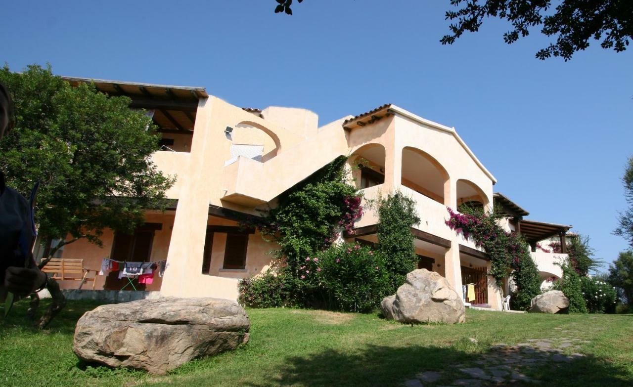 Le Corti Di Marinella Aparthotel Marinella  Bagian luar foto